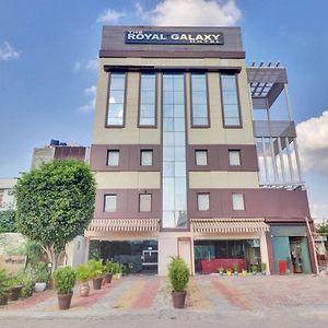 Oyo Townhouse 604 The Royal Galaxy